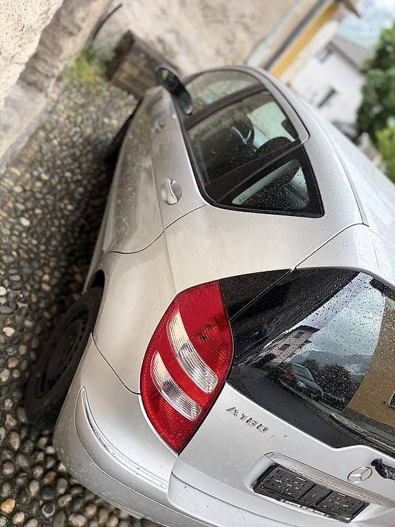 Autos: Mercedes A180 Diesel Automatico – D'occasion à Cresciano par Edi-Auto 3