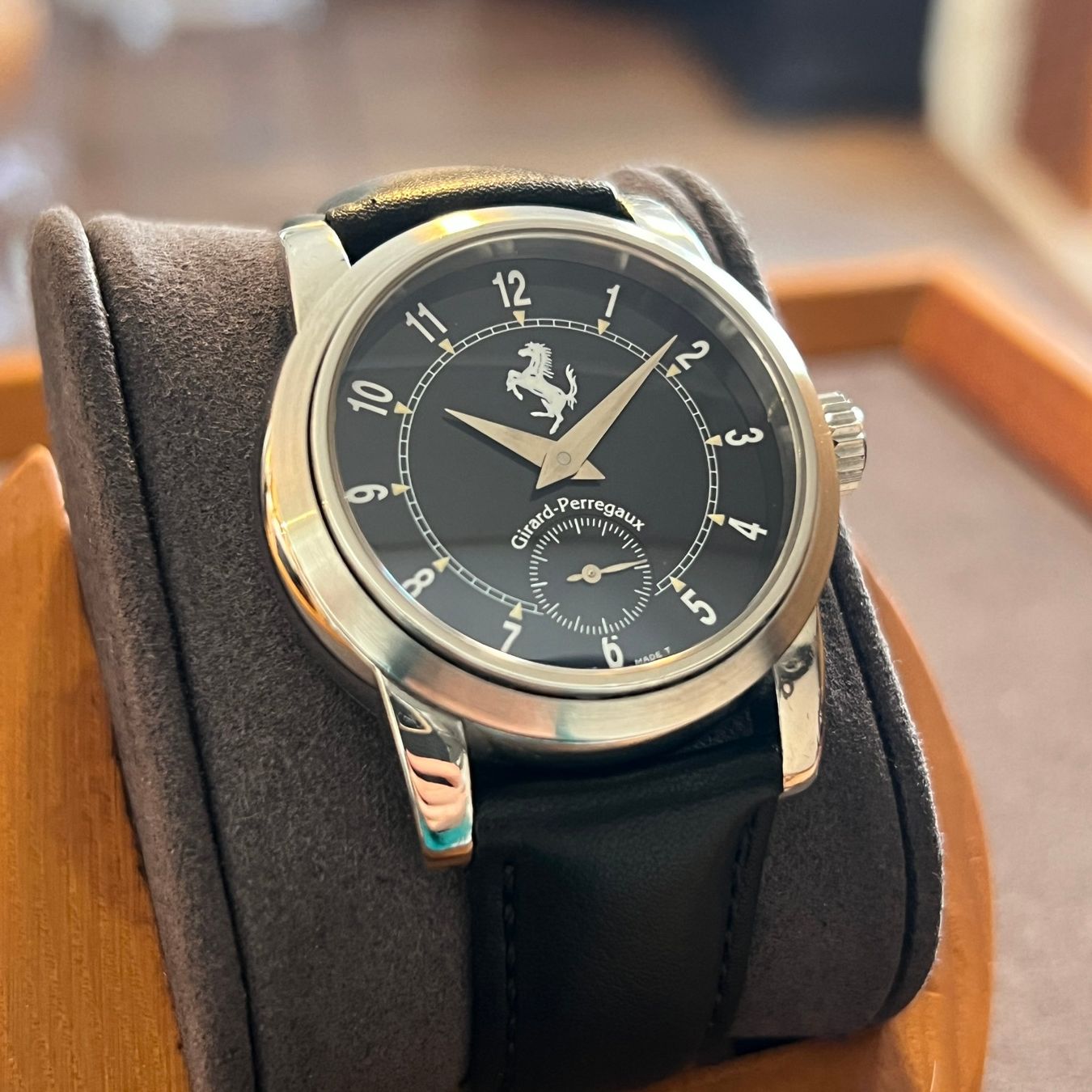 Girard-Perregaux Orologi: Girard-Perregaux Ferrari Black Dial Automatic 8030 – Usato da Carouge GE venduto da Watchaser 1