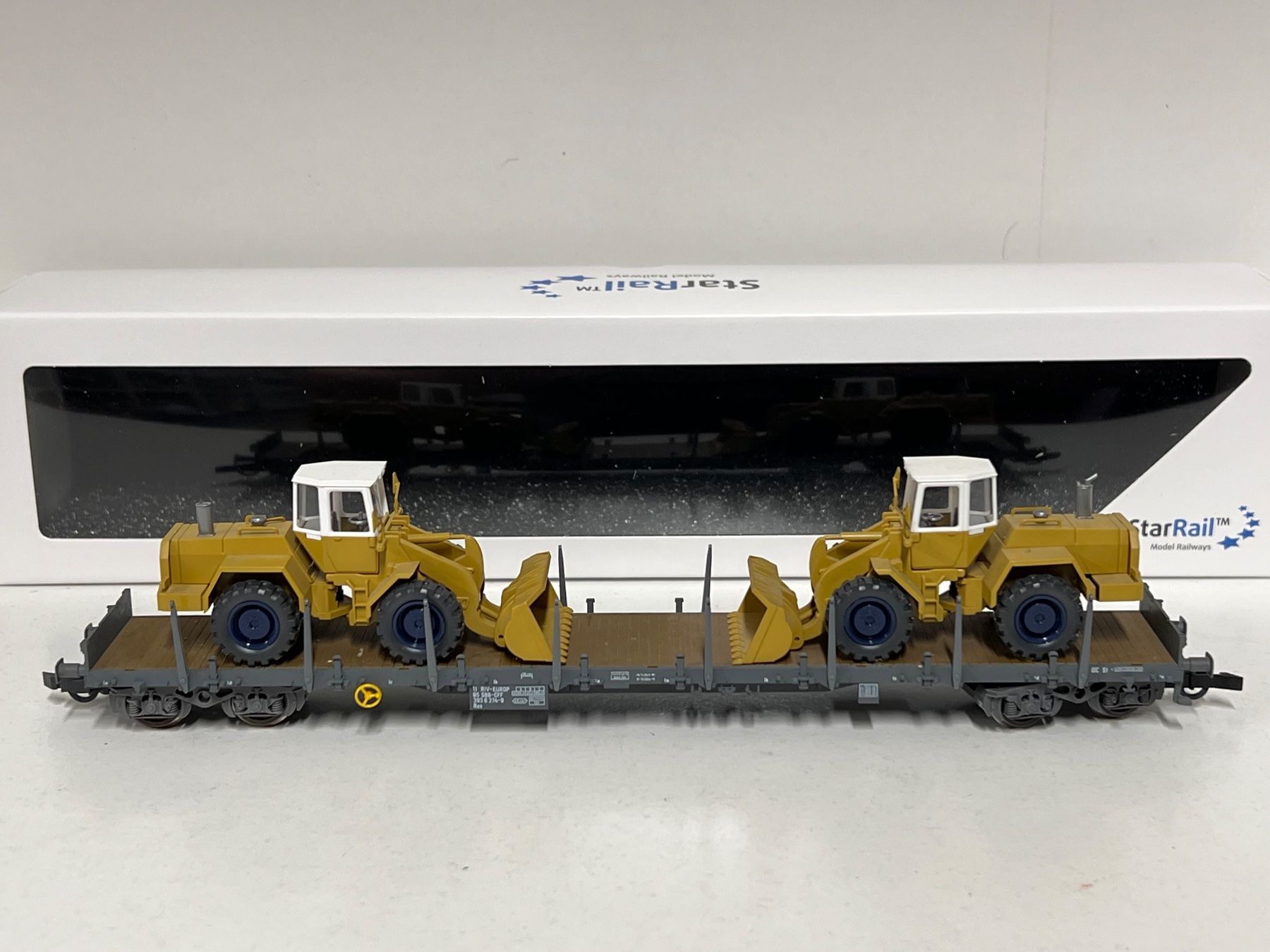 Fleischmann Modellini di ferrovie: Fleischmann  SBB  beladen mit Bulldozer H0 DC – Usato da Geroldswil venduto da TopTrain54 1