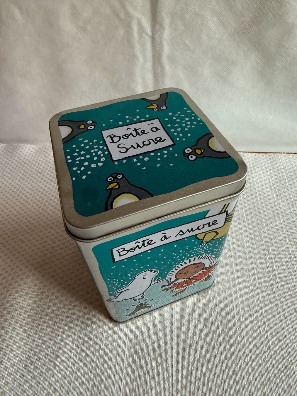 Dolce & Gabbana Contenitori & Simili: Boîte à biscuit ou à sucre – Usato da Sion venduto da accroshoes 1