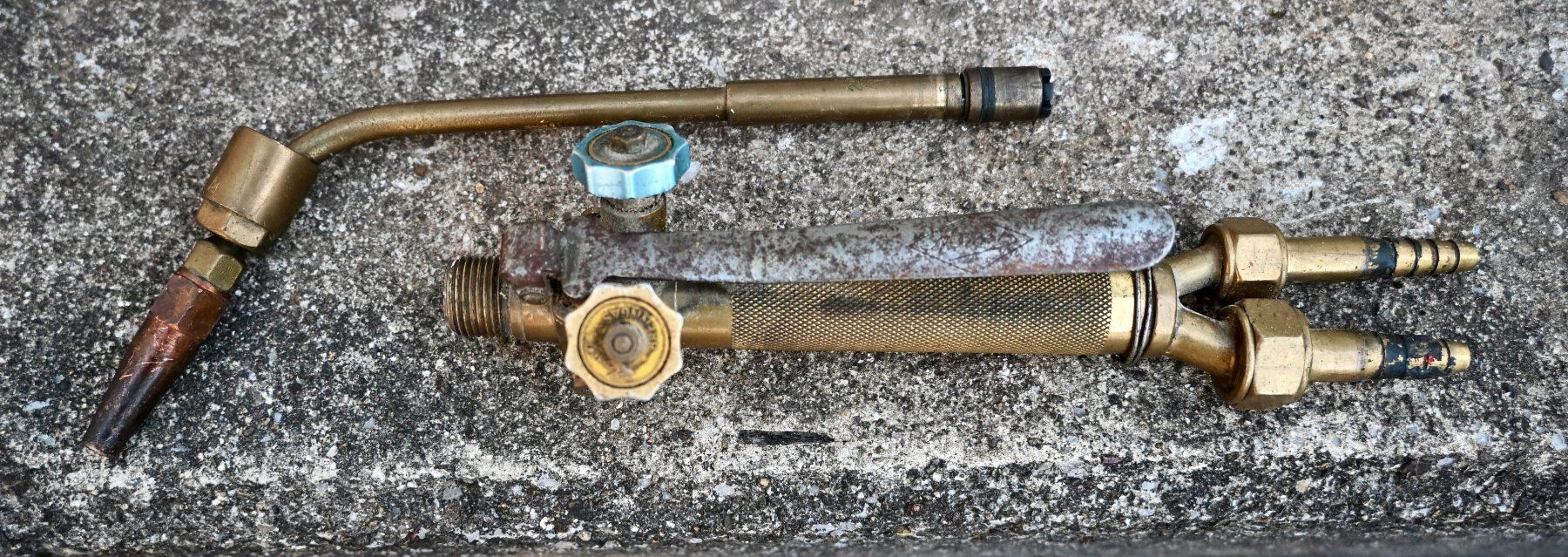 Löten & Schweissen: alter Autogen Schweissbrenner Messer Griesheim 2 - 4mm – Gebraucht aus Pfaffhausen von mono_rec 4