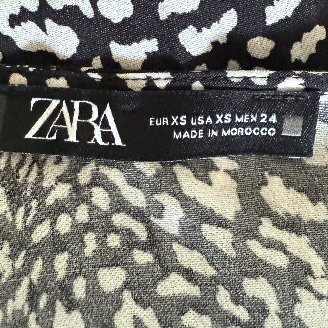 Zara Kleider: ZARA Robe Noire & Blanche - Taille XS - NEUF – Neu (gemäss Beschreibung) aus Vevey von secondlifevevey 3