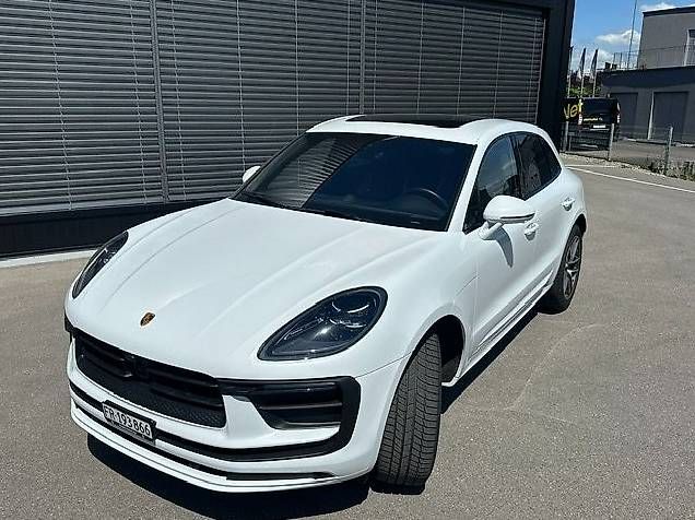 Porsche Autos: Porsche Macan 2024 – Gebraucht aus Courgevaux von hei_k7sj 1