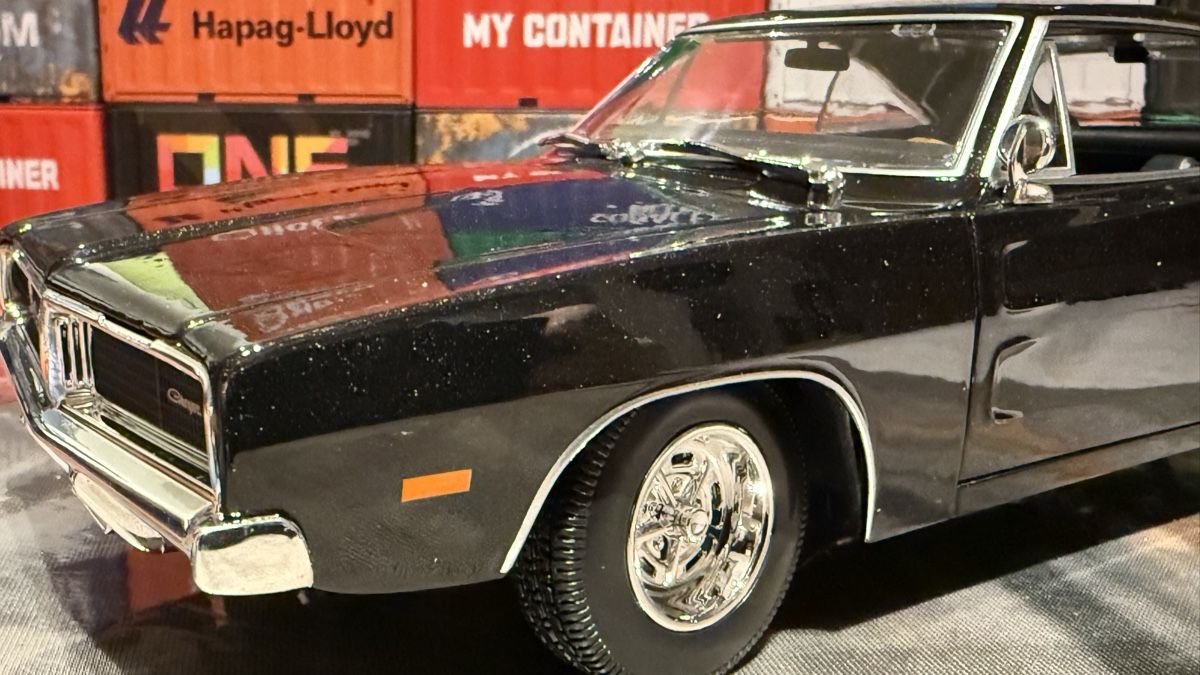 Dodge Modellautos: Dodge Charger 1969 1:18 – Neu (gemäss Beschreibung) aus Basel von Zomeg 1