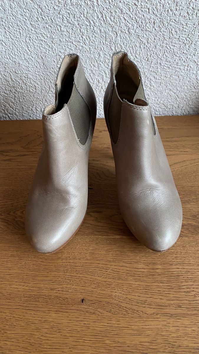 Damenschuhe: Schuh  – Gebraucht aus Gurmels von roj_d7hh
