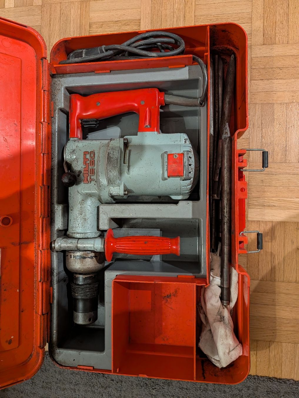 Hilti Tutti gli attrezzi: Hilti Bohrhammer Set 5x – Usato da Oberglatt ZH venduto da LR1989 3
