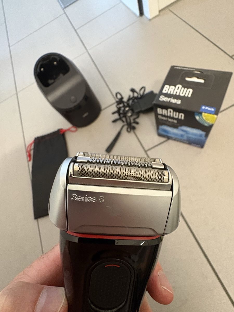 Braun Rasoirs & Lames de rasage: Braun Series 5 Rasierer – D'occasion à Gebenstorf par Brufittu 1