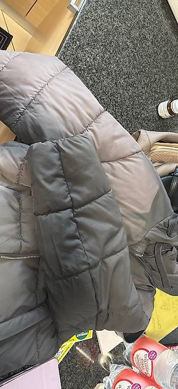 Giacche: GIACCA BERSHKA – Usato da Gorduno venduto da deesssiree 4