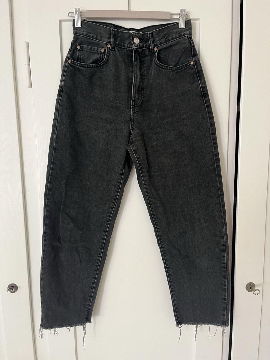 Mango Jeans: Graue Mom-Jeans – Gebraucht aus Zürich von ale_t