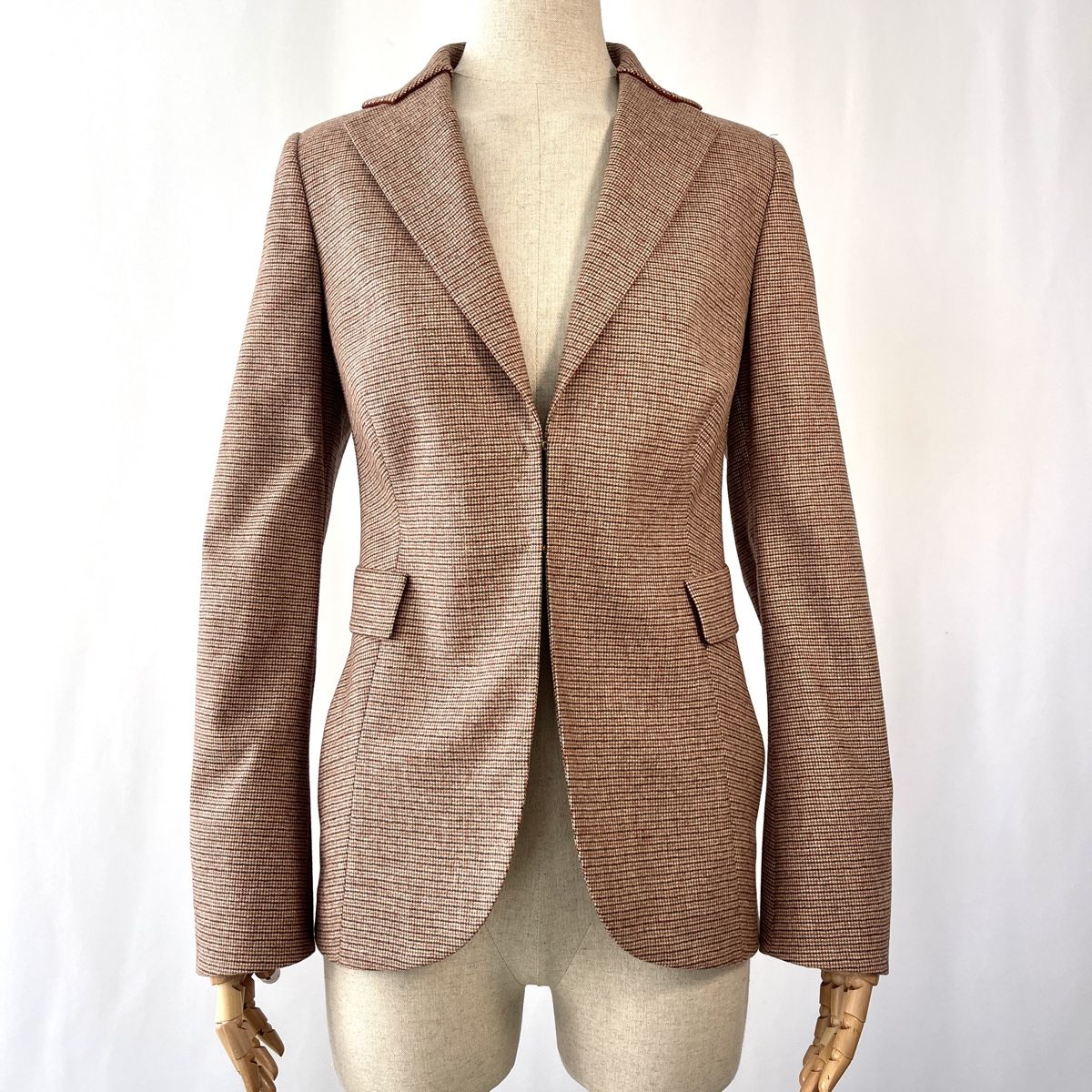 Akris Giacche: AKRIS Wool/Angora/Cashmere Blazer – Nuovo (secondo la descrizione) da Emmen venduto da Avviivva_Com2023