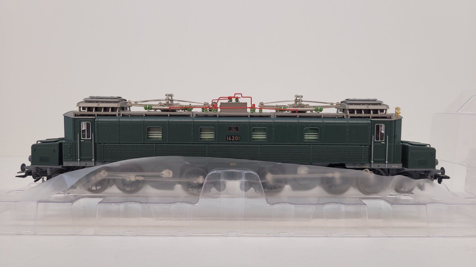 Trix Modellini di ferrovie: TRIX SBB Spur H0 Ce 6/8 I "Köfferli" 22963 – Nuovo e nell'imballaggio originale da Büsserach venduto da ModellbahnDepot 1