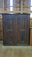 Antiker Schrank Holz, datiert 1878, mit Schubladen