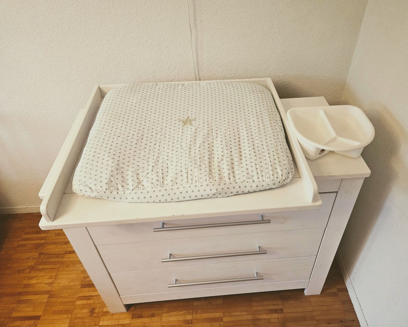 Wickelkommode (Gebraucht) in Zürich für CHF 101 – nur Abholung auf Ricardo kaufen