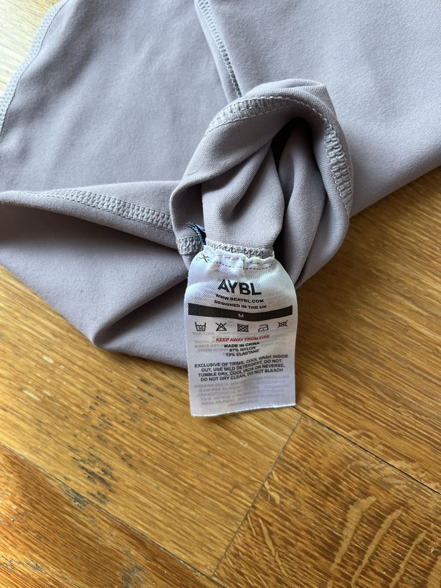 Aybl Leggings: AYBL Leggins – Usato da Ittigen venduto da str_9dw5 2