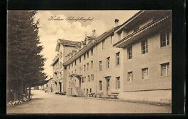 AK Schwefelbergbad, Kurhaus mit Strasse