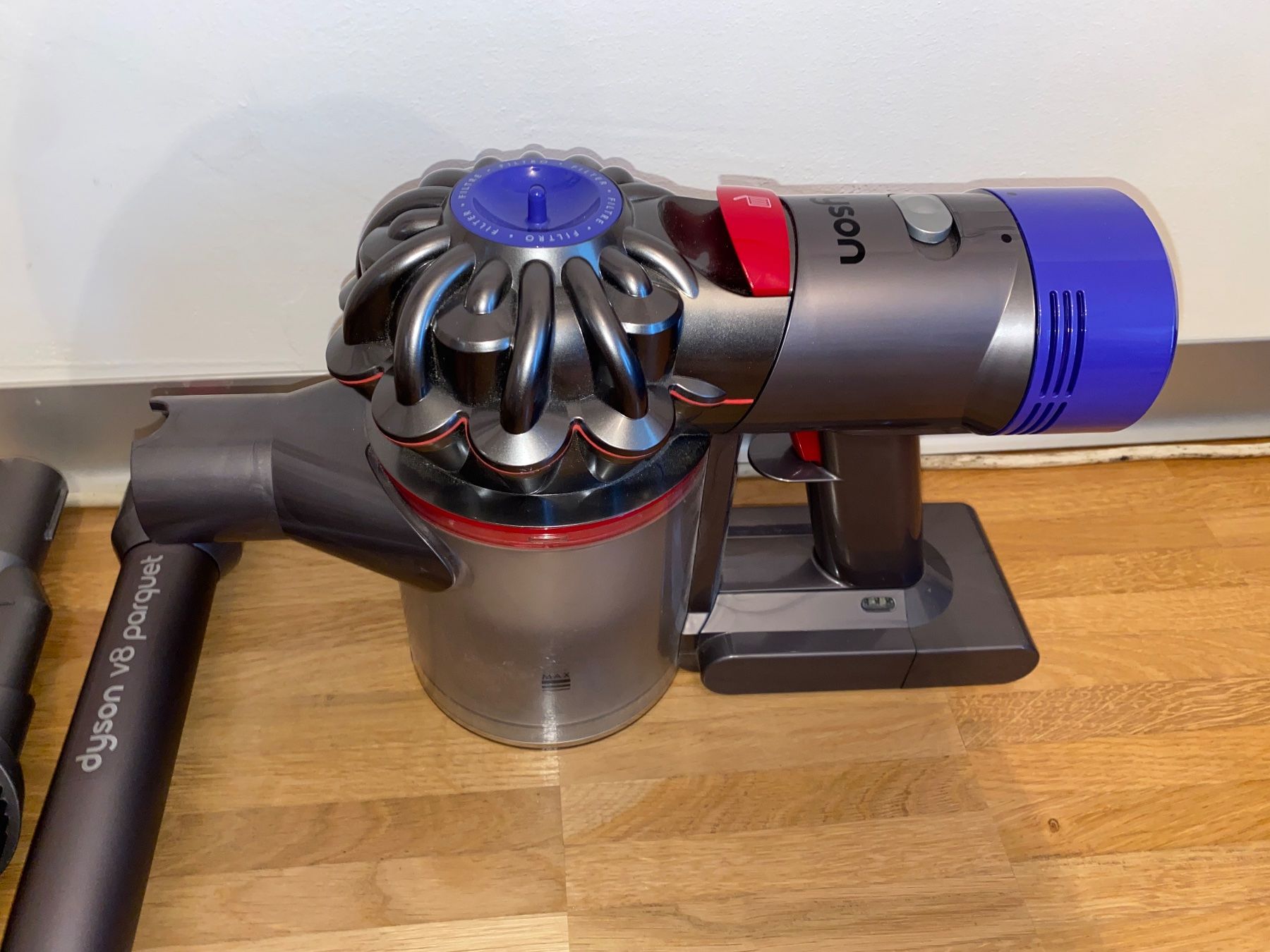 Dyson Aspirapolveri & Accessori: Dyson V8 Parquet - Staubsauger – Usato da Rotkreuz venduto da mia_dc2r 3
