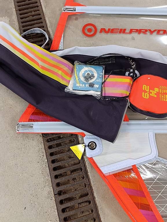 Surf: Windsurf Neilpryde h2 6.2 neuve  – Usato da Montreux venduto da rao_r66l 2