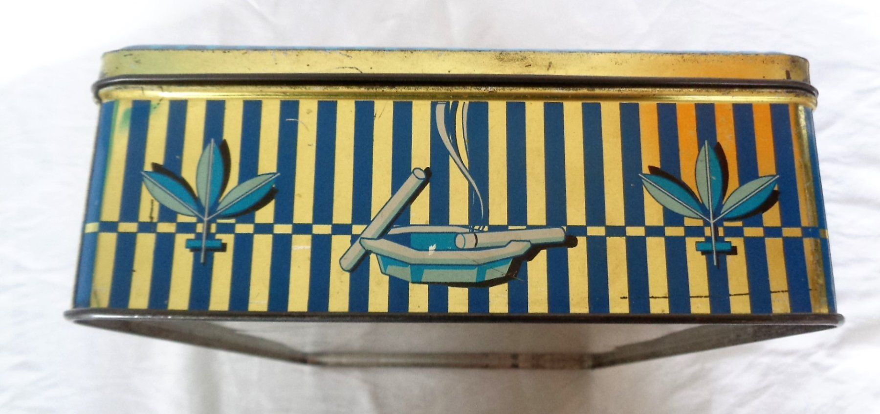 Barattoli: Alte Blechdose Rizla Papier + Cigarettes ab Fr. 18.- – Usato da Bellach venduto da JingleJerry 6