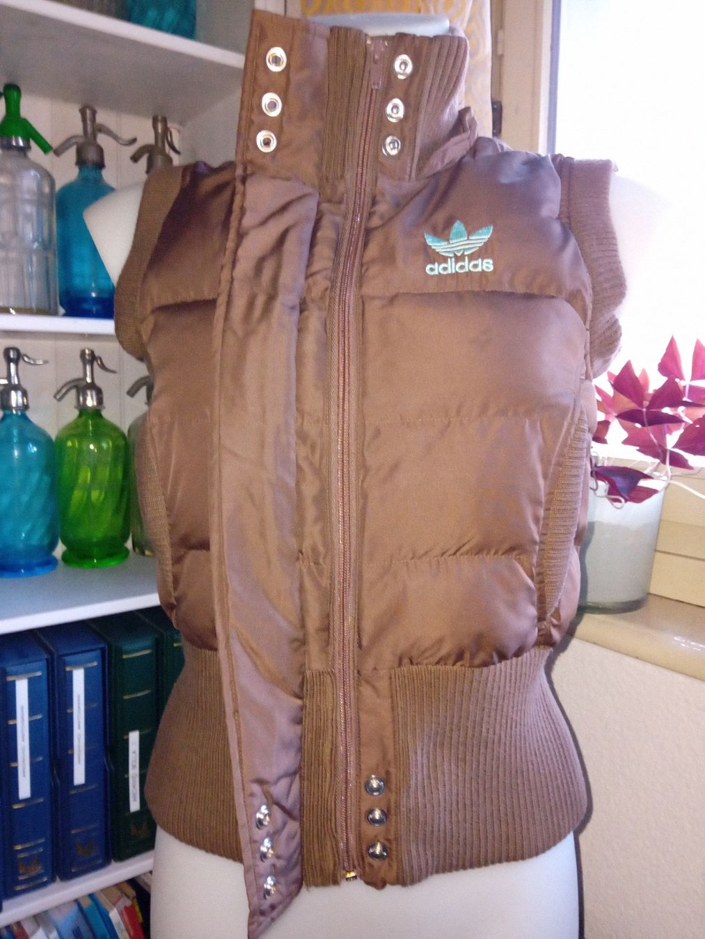 Adidas Gilet & Giacche senza maniche: gilet ADIDAS imbottito – Usato da Biasca venduto da Old_6blh 6