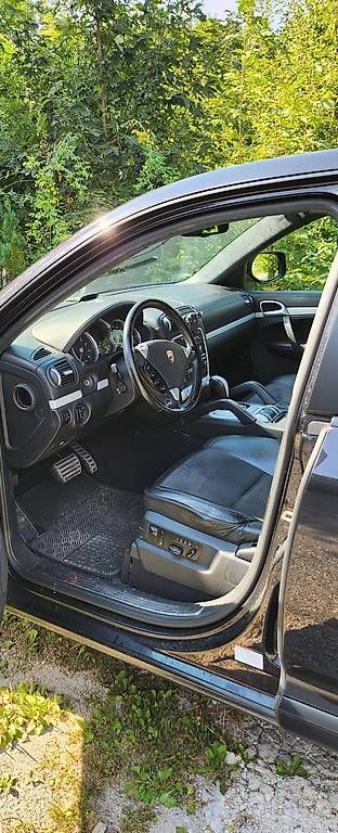 Automobili: Porsche Cayenne Turbo – Usato da Plaffeien venduto da erueru 2