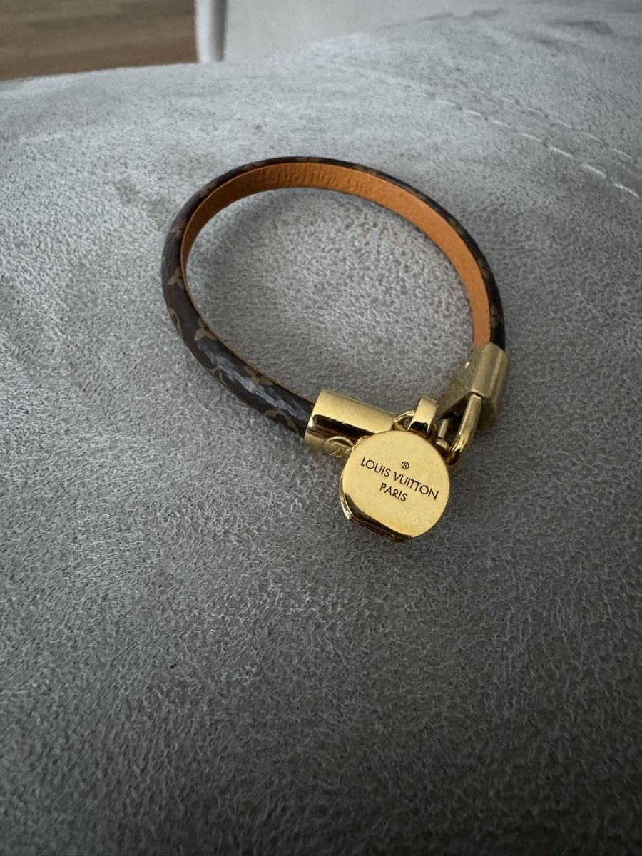 Louis Vuitton Bracciali & Braccialetti: Bracelet Louis Vuitton tribute charm – Usato da La Chaux-de-Fonds venduto da kel_9khc 1
