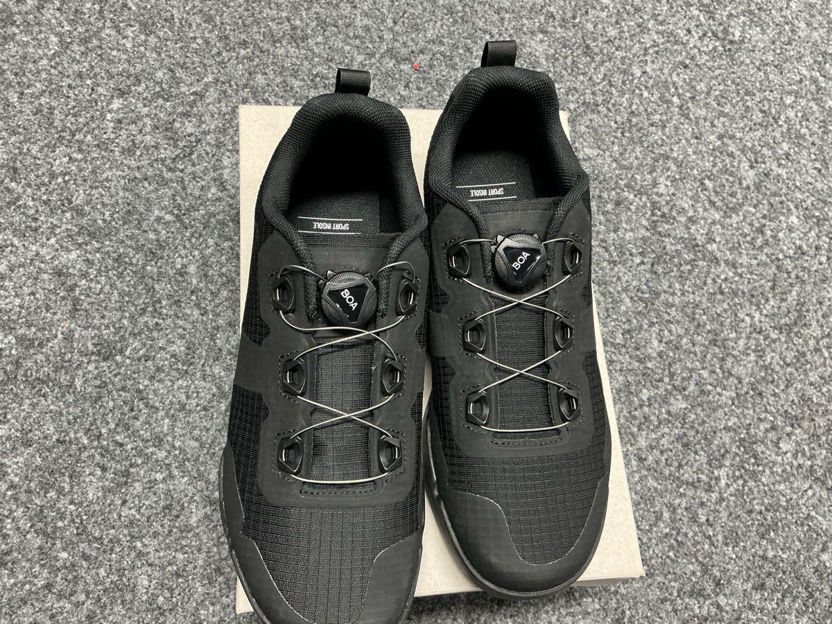Giro Herrenschuhe: Giro tracker taille 42 – Neu und originalverpackt aus Borex von b-cycle