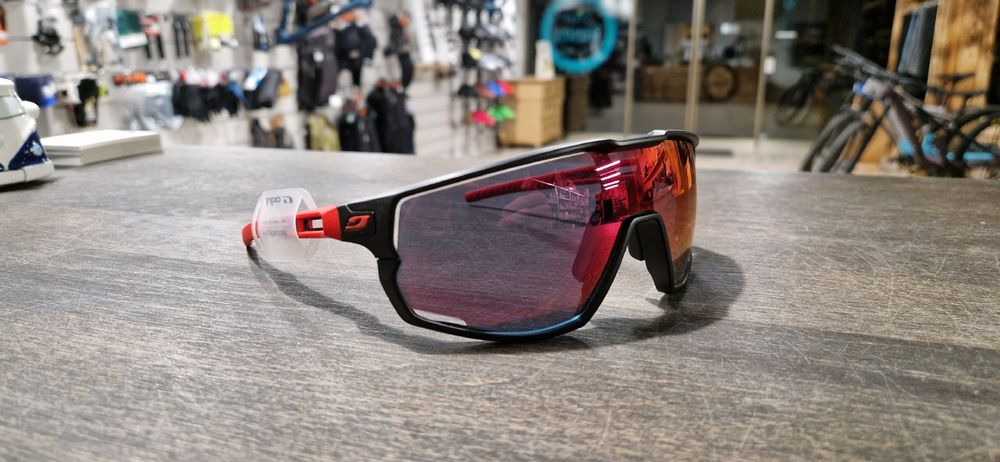 Julbo Rush Red SP3 neue (Neu (gemäss Beschreibung)) in La Roche FR für ...