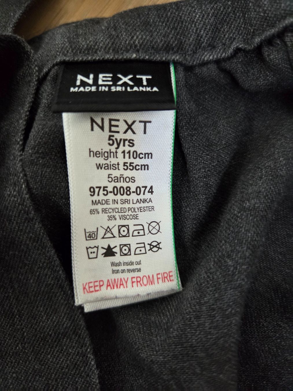 Vestiti & Gonne: Robe Taille 110 – Usato da Carouge GE venduto da Gasco 2