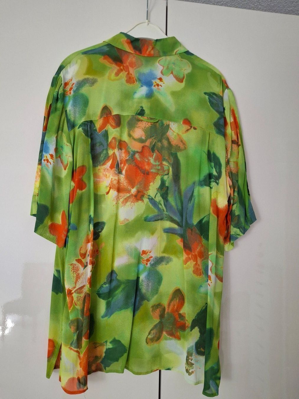 Camicette: Bluse mit Blumenmuster, Grösse 44/46 – Nuovo (secondo la descrizione) da WALTERSWIL SO venduto da thb_ybm8 1