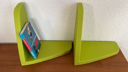 2 Bücher-Wandregale grün