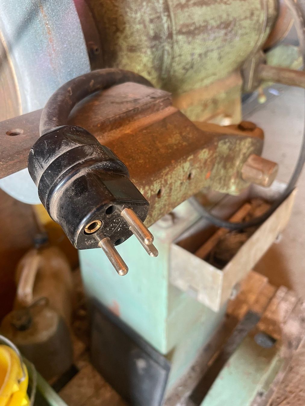 Smerigliatrici & Lucidatrici: Doppelschleifmaschine – Usato da Oberwangen venduto da digitalkosmos 5