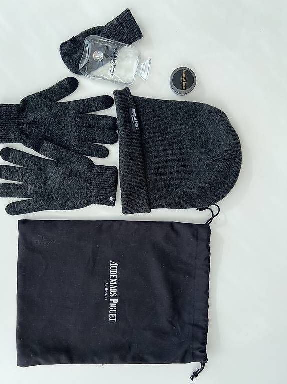 Audemars Piguet Altri accessori da uomo: Audemars Piguet Winter set – Usato da Meilen venduto da tachel