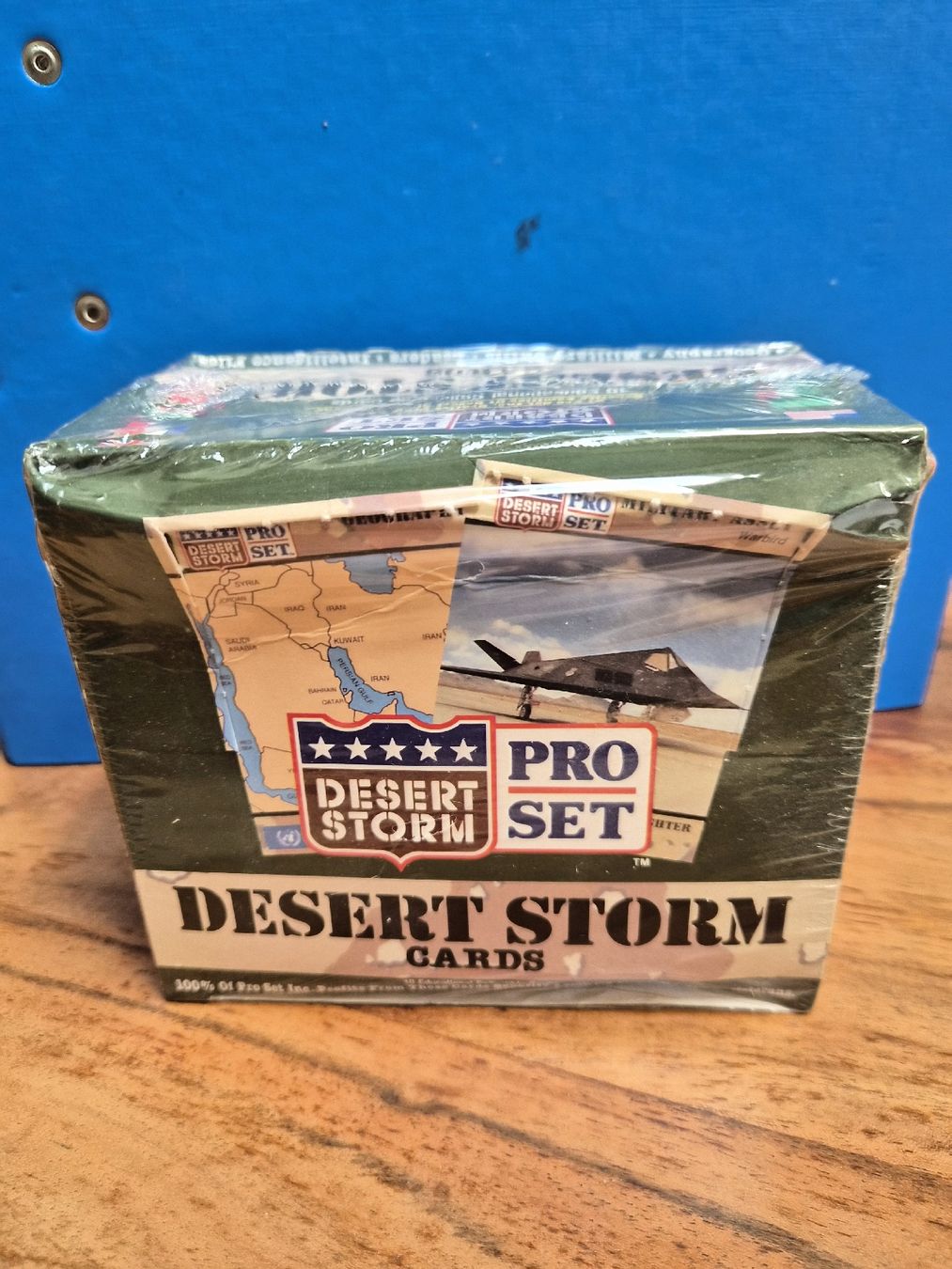 Cartes à collectionner: TRADING CARDS DESERT STORM  – Neuf avec emballage d'origine à Schönenberg ZH par heaangst