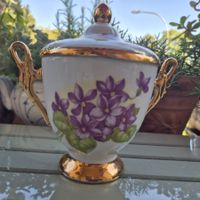 Zuckerdose mit Deckel, Limoges, Weilchen Goldrand
