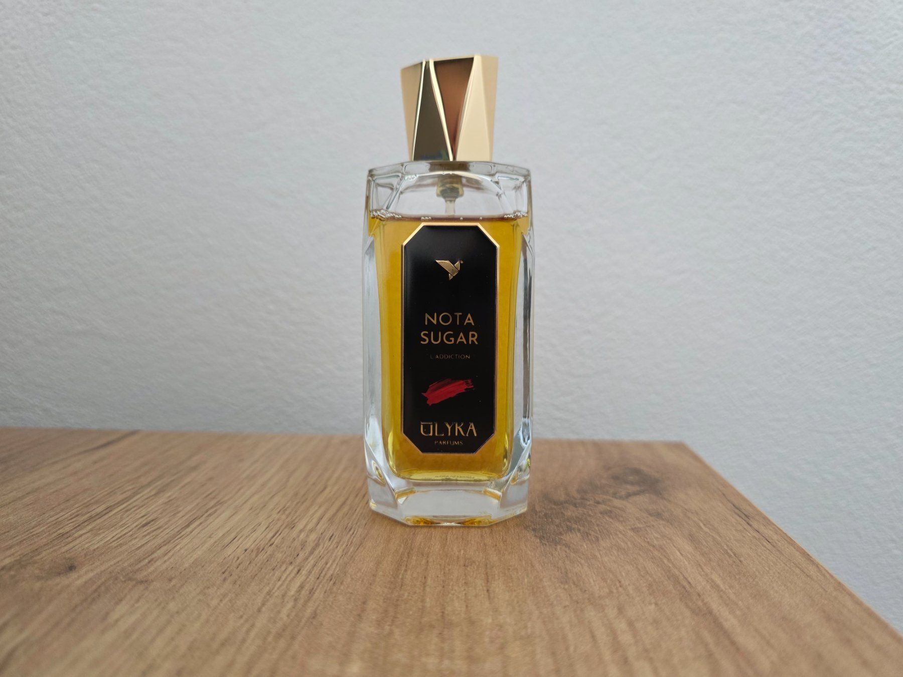 Profumi & Eau de Toilette: Nota Sugar - Ūlyka ca. 90 / 100 ml Extrait de Parfum – Usato da Root venduto da FragranceEla