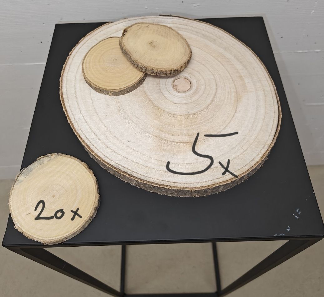 Tutte le decorazioni: Holzscheiben Set - 25 Stück Naturdeko – Usato da Emmen venduto da sima93j