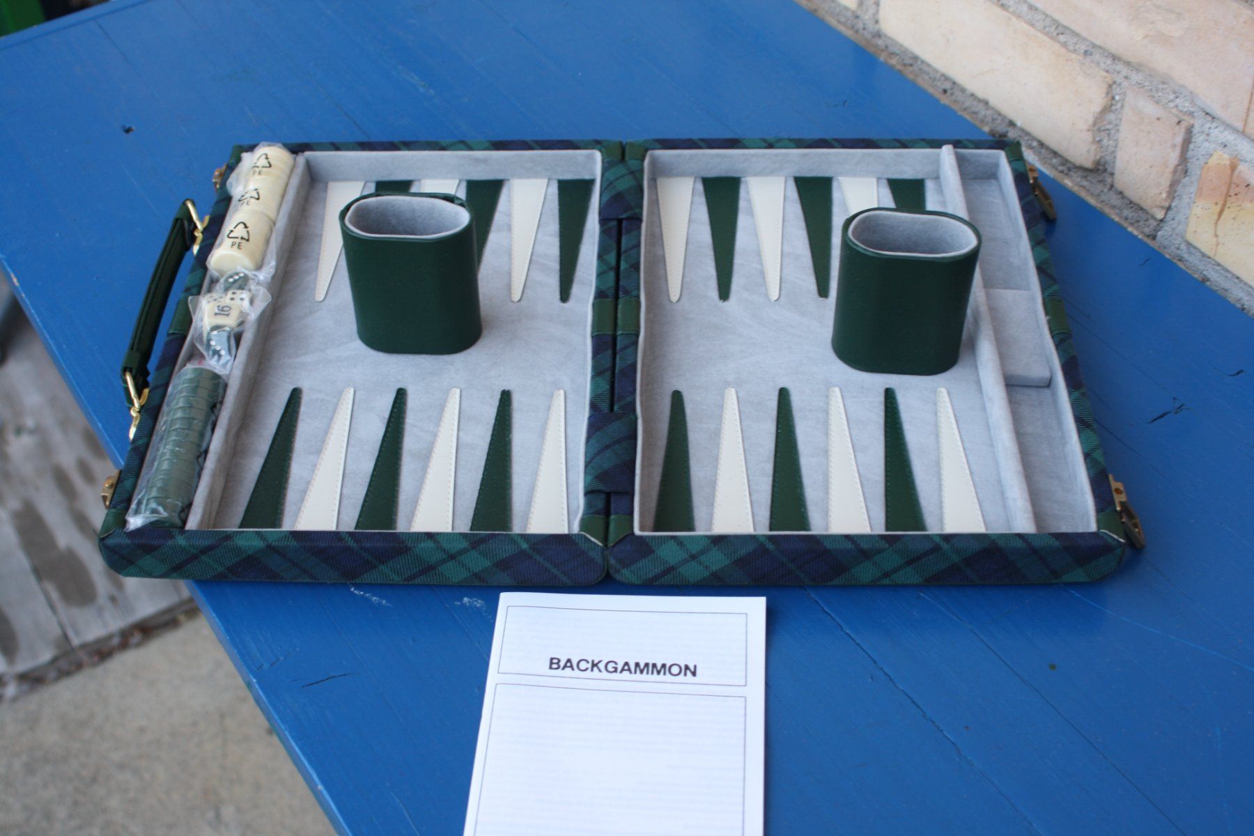 Giochi: BACKGAMMON SPIEL IM KÖFFERCHEN – Usato da Wauwil venduto da Pneuedy 1