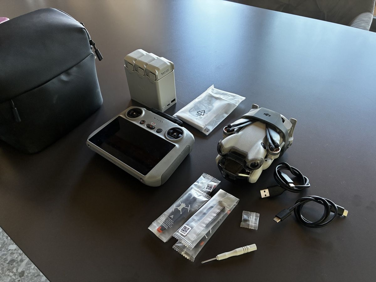 DJI Action Cam: DJI Mini 4 Pro Fly More Combo – Neu (gemäss Beschreibung) aus Münsingen von Via_pq5m 2