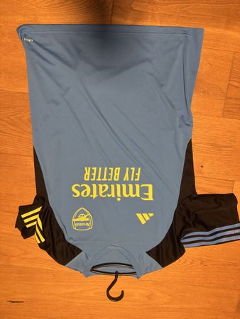 Fussballtrikot Arsenal FC kurzarm Grösse L guter Zustand