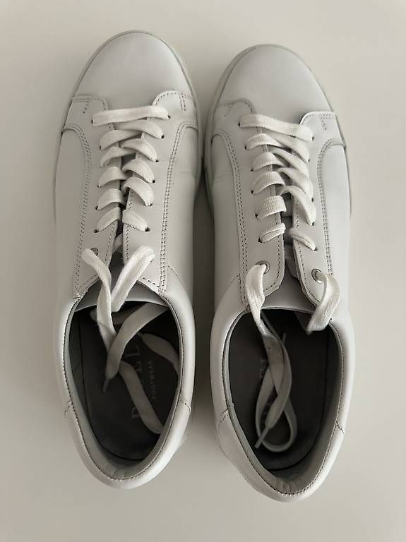 Herrenschuhe: DIGEL Designer Sneaker Leder weiss Gr. 46 – Gebraucht aus Basel von fasnachtsoutlet1965 1