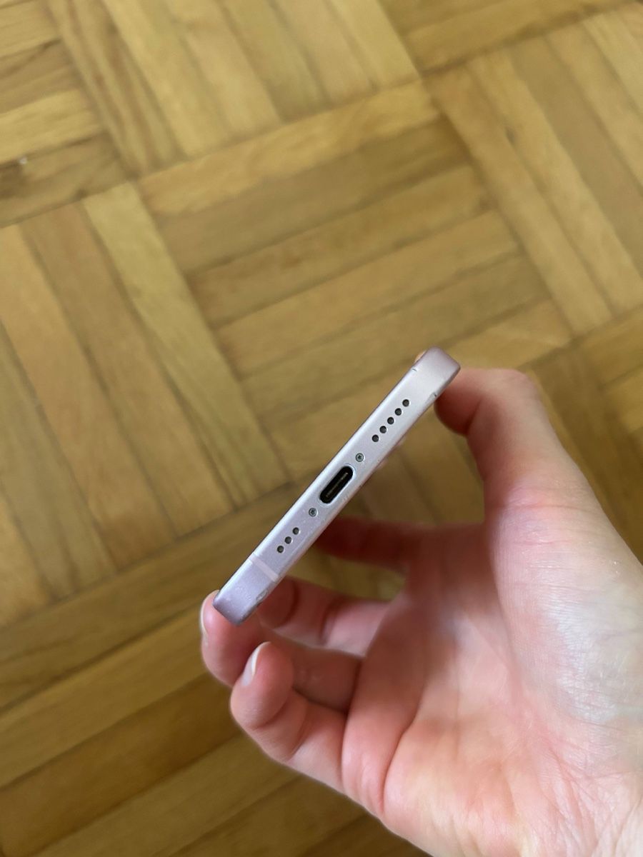 Apple Telefoni cellulari / Smartphones: iPhone 15 256GB rose – Usato da Ecublens VD venduto da Alan2026 5