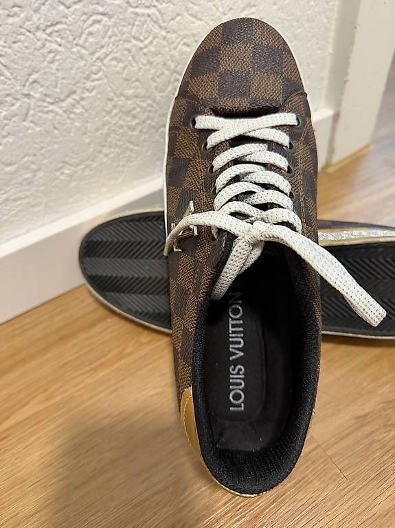 Louis Vuitton Chaussures femmes: Damen Schuhe – D'occasion à Rothenburg par Hari.A 4