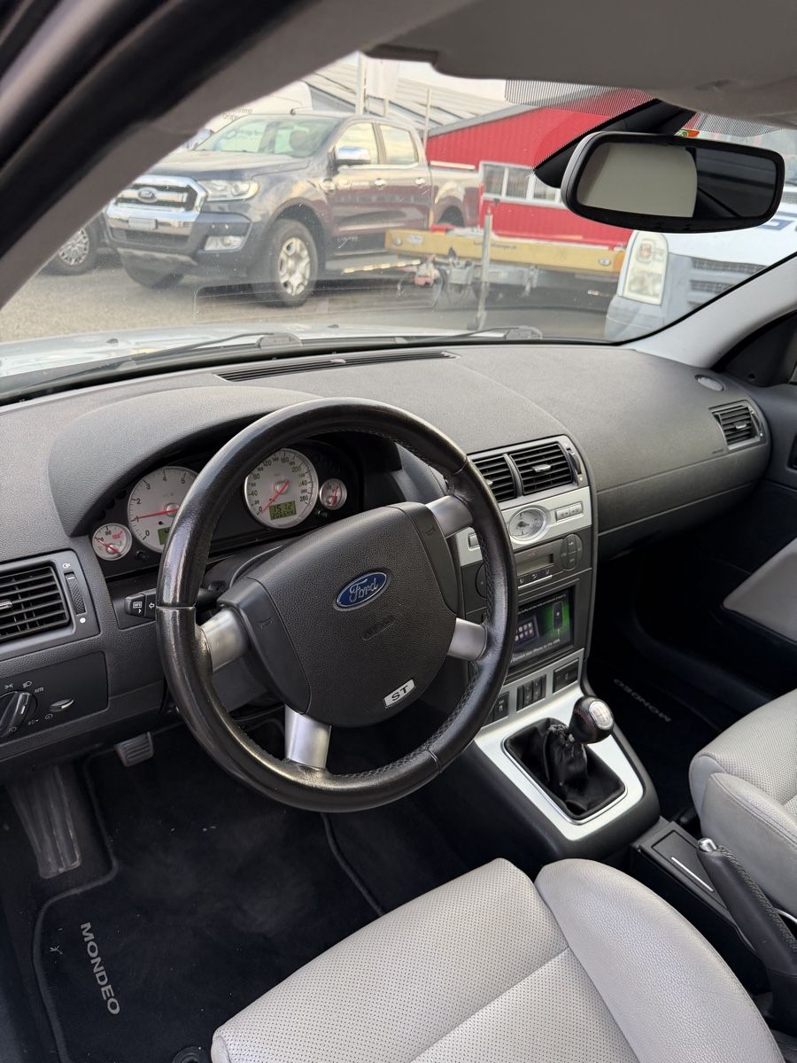 Ford Autos: Ford Mondeo ST220 - ab MFK – D'occasion à Bronschhofen par SezoCarsector 3