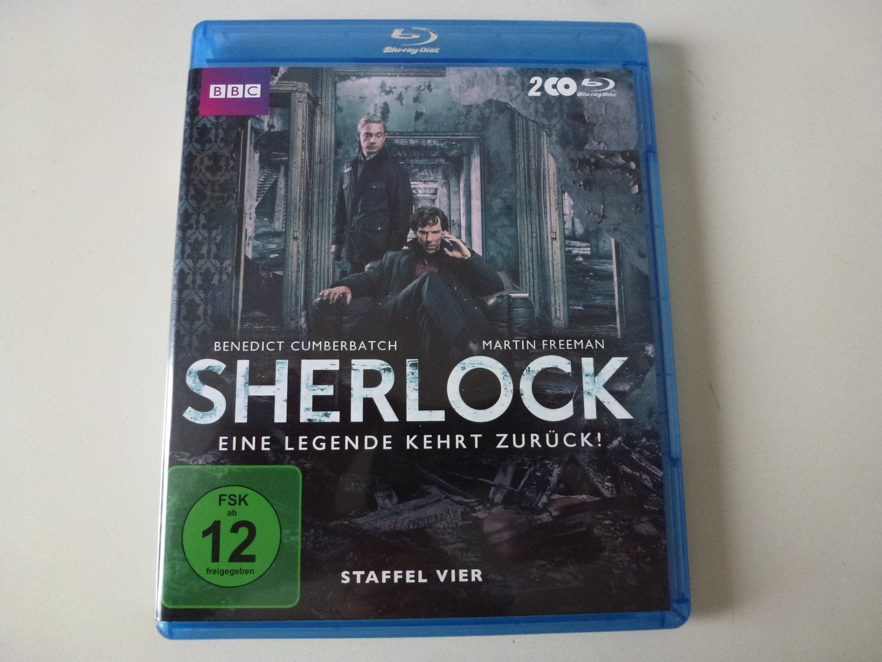 Tutti i DVDs: Sherlock - Staffel 4 (BBC, 2 Blu-Rays) – Nuovo (secondo la descrizione) da Bern venduto da Frebo