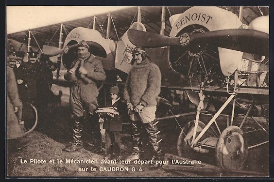 Bilder & Poster: Piloten Poulet und Benoist stehen vor ih – Gebraucht aus Berlin von bartko-reher