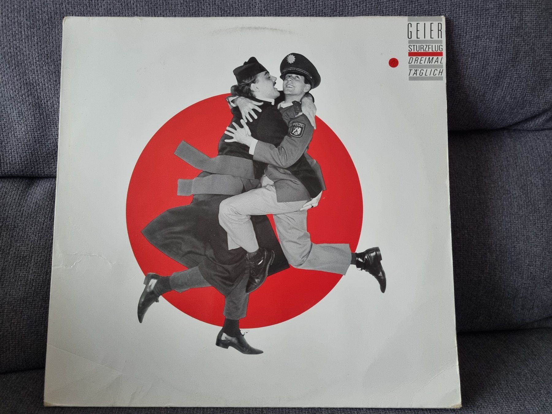 Dischi in vinile: Geier Sturzflug - Dreimal - LP – Usato da Troistorrents venduto da Syrocks