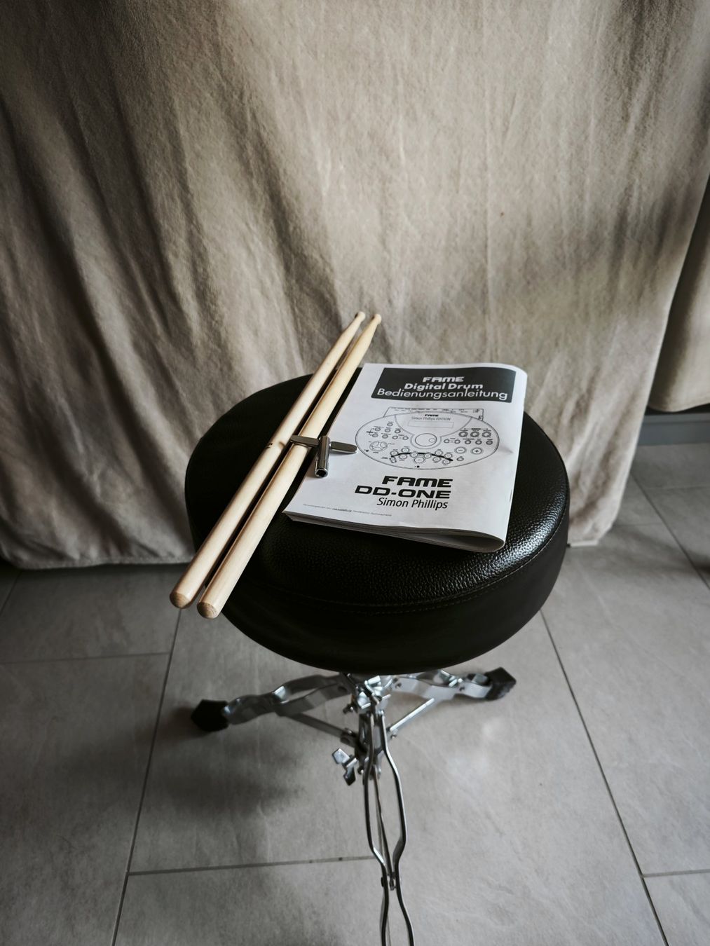 Strumenti musicali: Schlagzeug E-Drum FAME mit Zubehör – Usato da Winterthur venduto da Amboss538 6