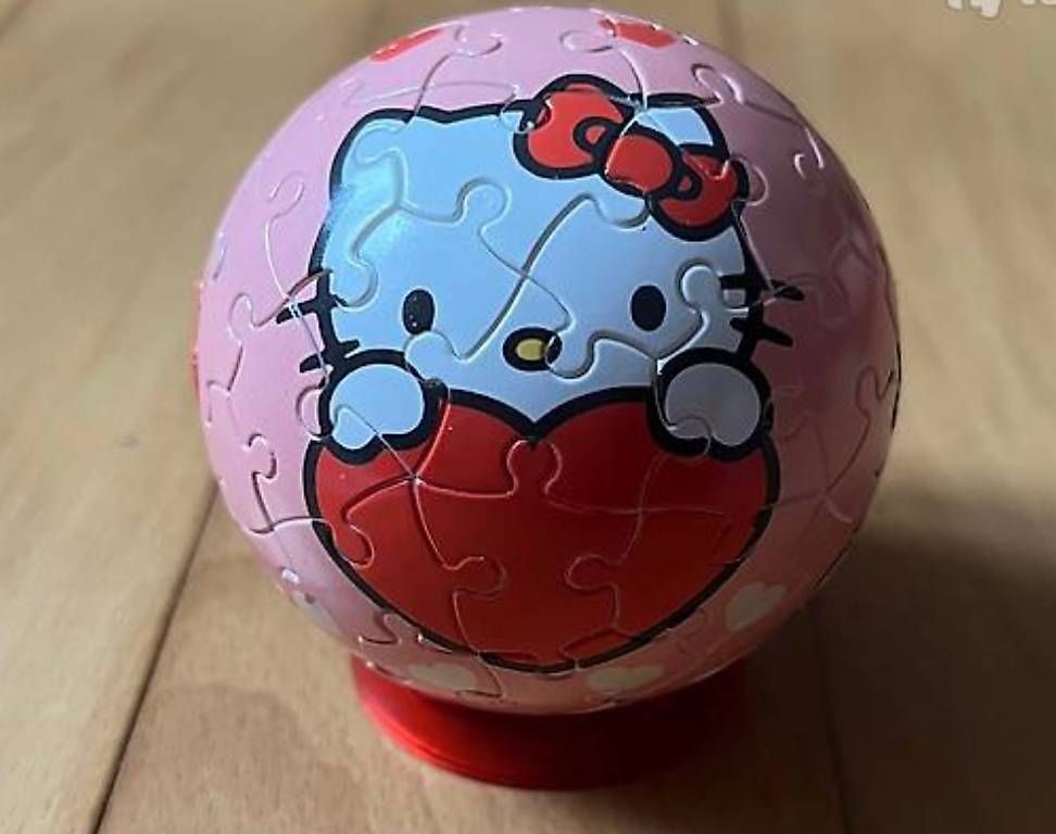 Ravensburger Puzzle: Ravensburger Puzzleball Hello Kitty – Nuovo (secondo la descrizione) da Riehen venduto da alisha. 2
