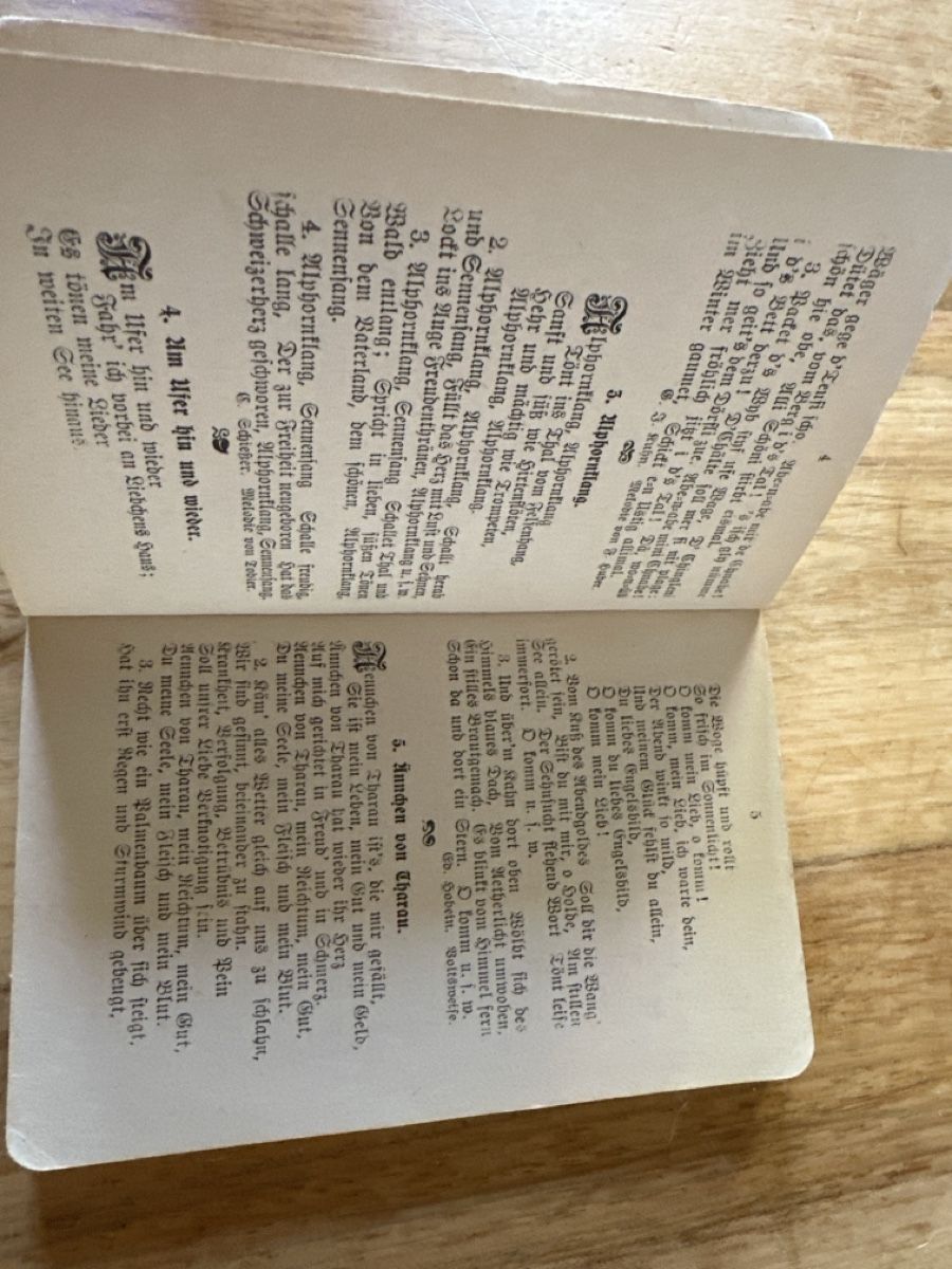 Libri: Antikes Gesangsbuch: neue Schweizer Lieder, Sammlung – Usato da Frauenfeld venduto da aluma14 3