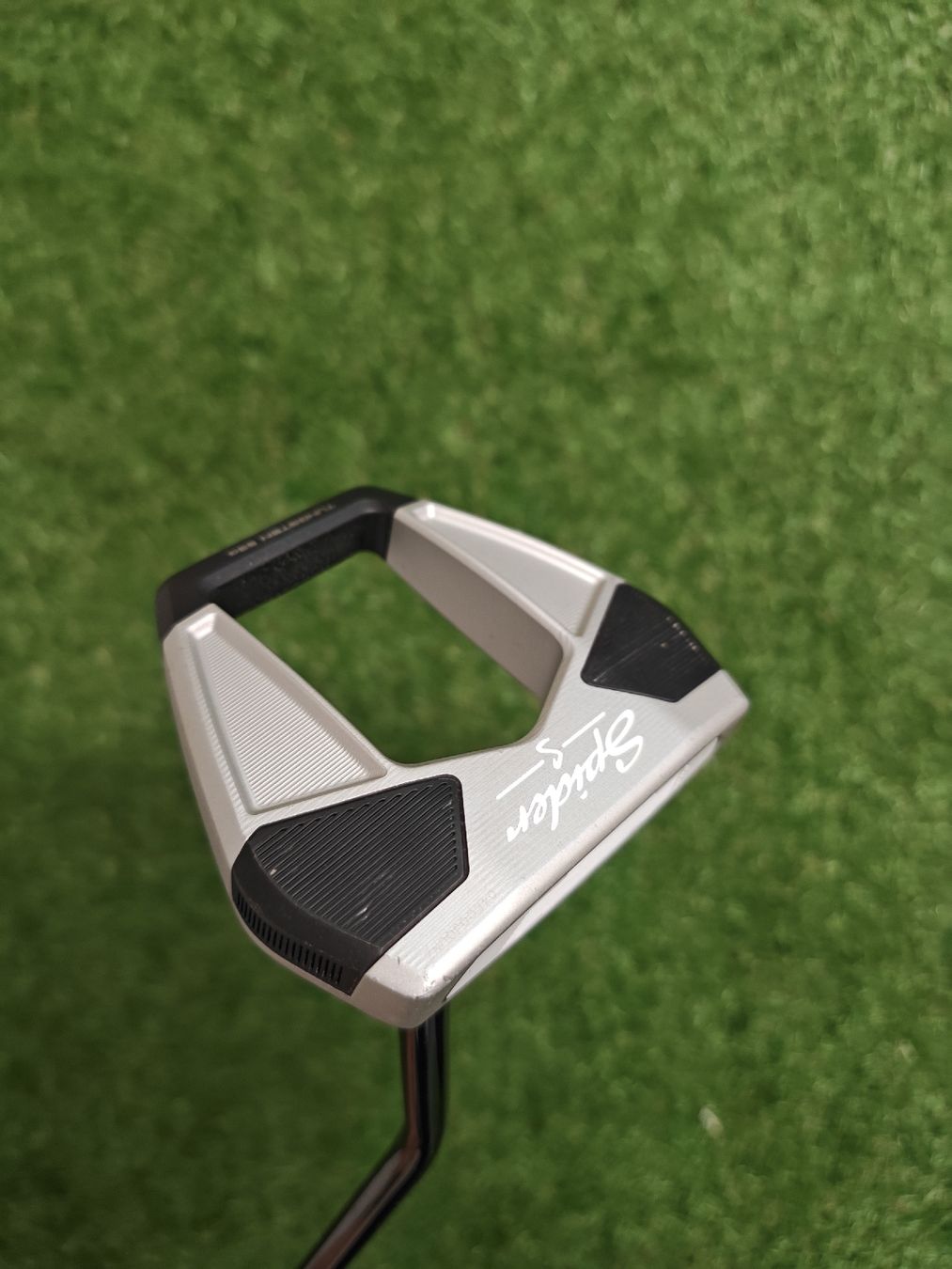 Taylor Made Mazze & Set: TaylorMade Spider S Navy Putter 34 Zoll – Usato da Uerikon venduto da Chreggus_Golfshop